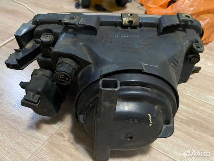 Фара левая ауди 80 Б4