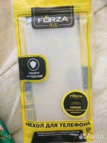 Чехол на телефон