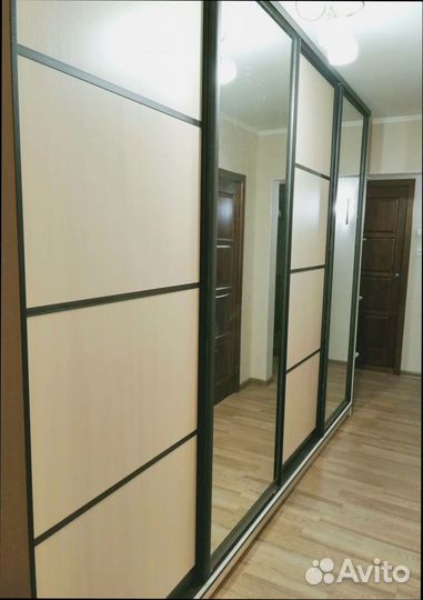 Шкафы распашные