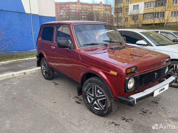 LADA 4x4 (Нива) 1.7 МТ, 2002, 50 000 км