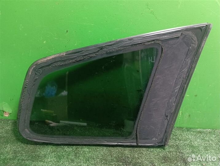 Стекло багажника левое Subaru Tribeca WX 2008