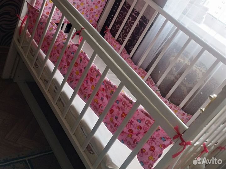 Детская кроватка