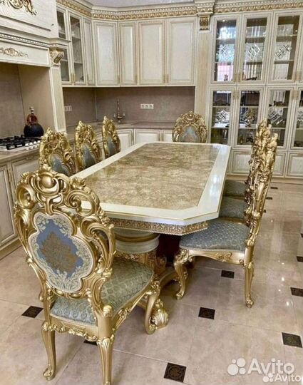 Столы и стулья