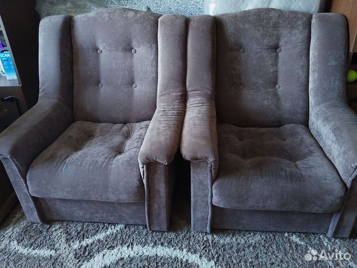 Мягкие кресла б/у