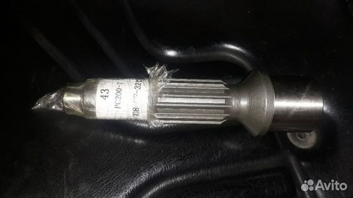 Вал гидромотора Komatsu PC200-7