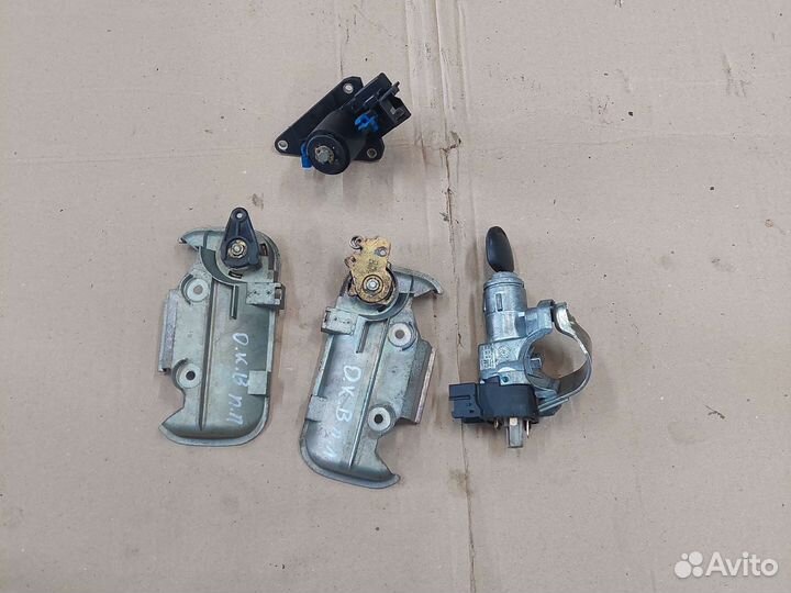 Замок зажигания (личинка) Opel Corsa B 1993-2000