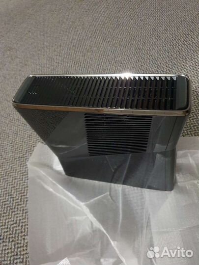Xbox 360, новая, в упаковке