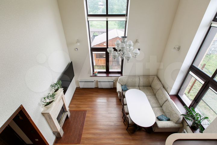 Коттедж 450 м² на участке 25 сот.