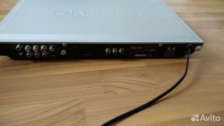 DVD CD USB SD медиа плеер приставка Techno 565