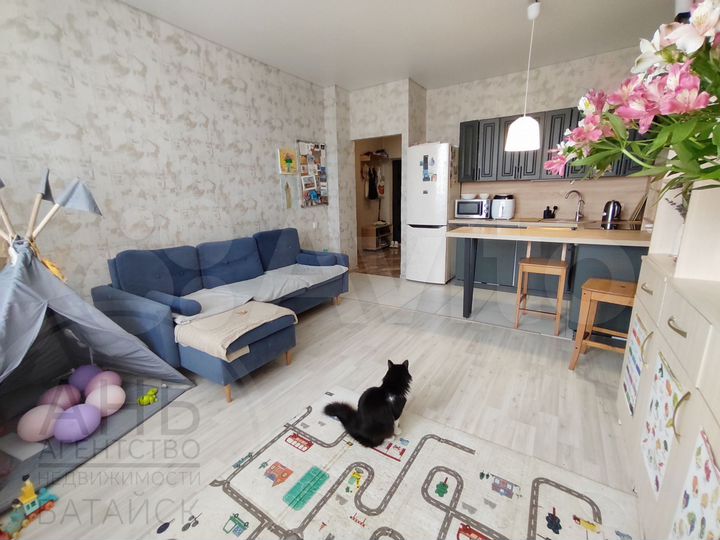 2-к. квартира, 57 м², 10/15 эт.