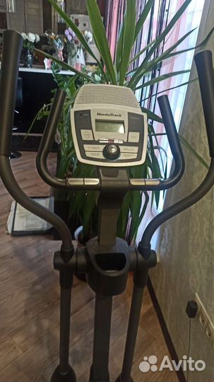 Эллиптический тренажер NordicTrack 4,0