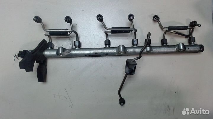 Рампа топливная BMW 5 E39, 2003