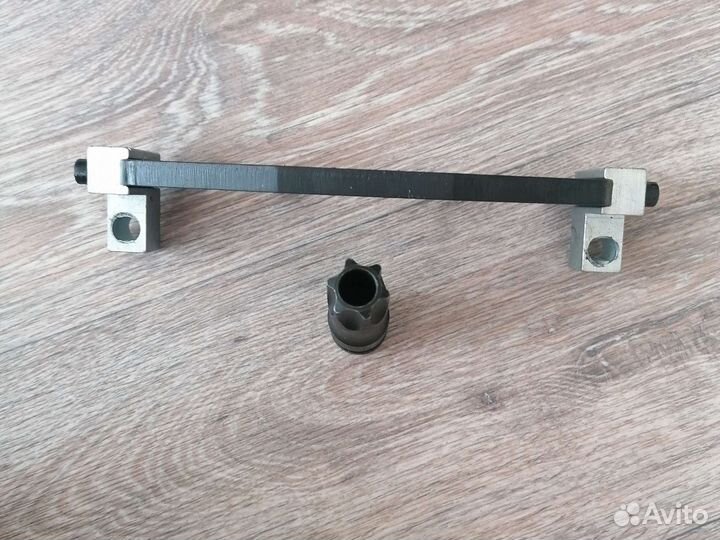 Фиксатор распредвалов мерседес M271