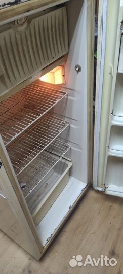 Холодильник бу маленький