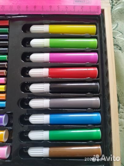 Набор канцтоваров в чемоданчике