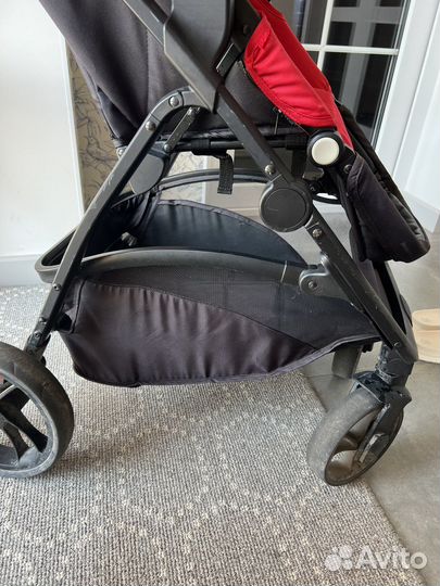 Прогулочная коляска