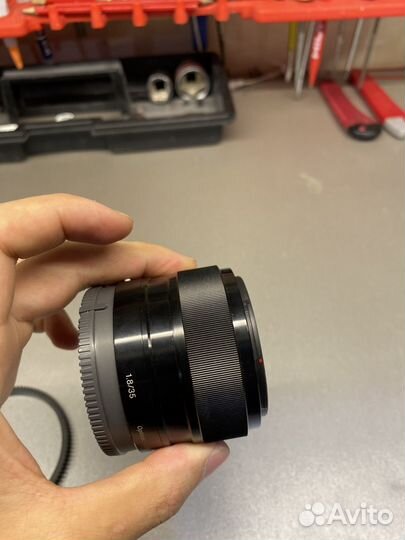 Объектив Sony 35mm f/1.8 (SEL35F18)