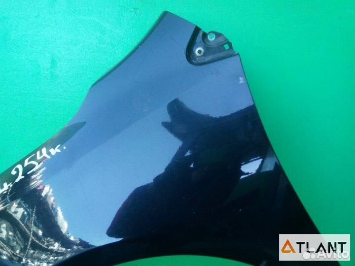 Крыло переднее левое toyota corolla axio