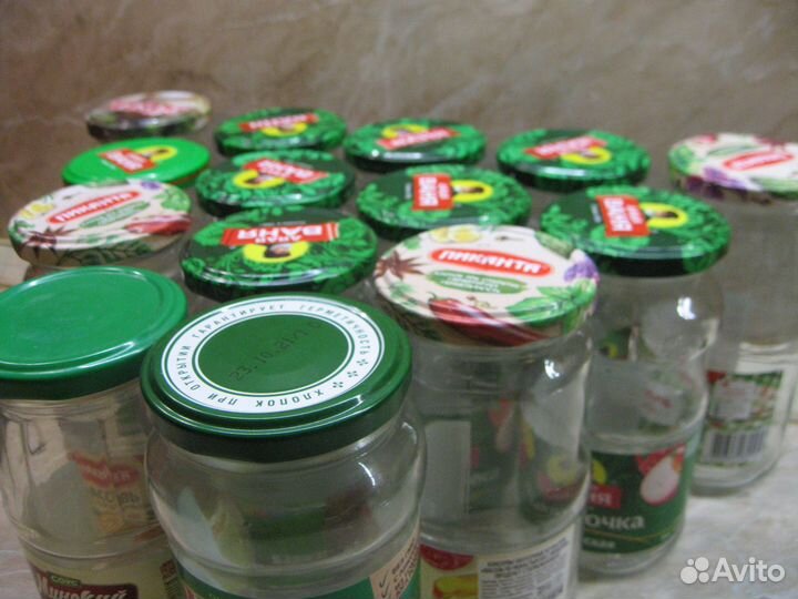 Набор банок поллитровых с крышками (14 шт. вместе)
