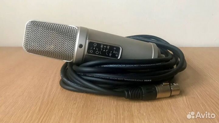 Микрофон студийный Rode nt2a