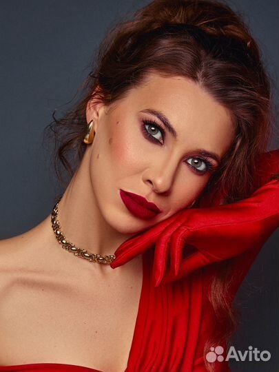 Модель на макияж