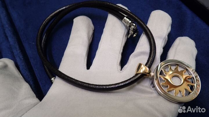 Золотой кулон Bvlgari Tondo Sun