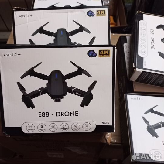 Квадрики новые квадрокоптер e88 pro