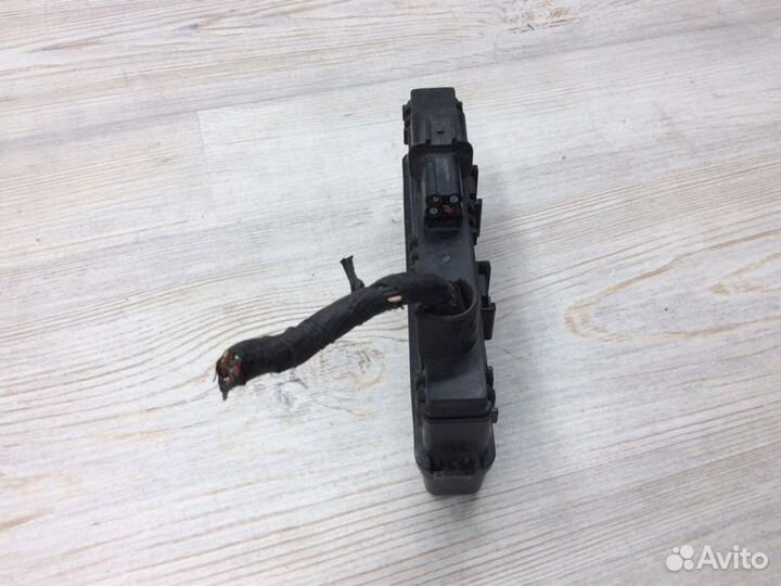 Блок предохранителей Mitsubishi Eclipse Iii