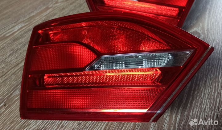 Фонарь внутренний Volkswagen Jetta 6 дорестайл