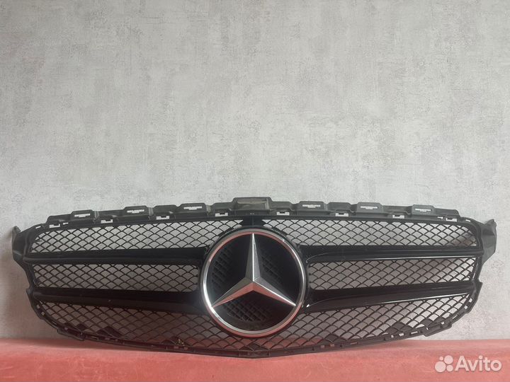 Решетка радиатора Mercedes C class w205