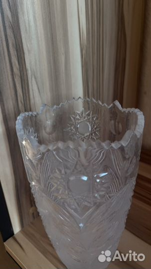 Хрустальная ваза
