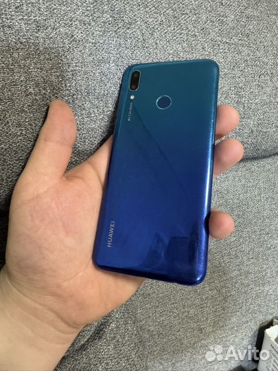 HUAWEI P Smart, 3/32 ГБ