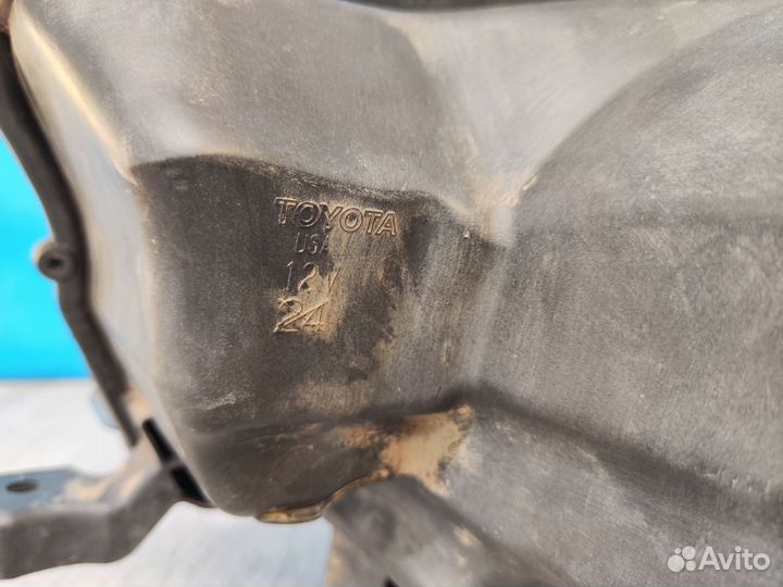 Фара правая Toyota Highlander 2013-2016