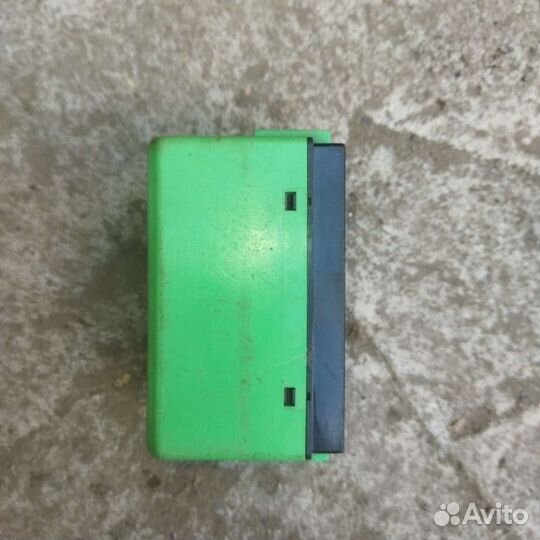 Реле Mitsubishi Lancer 9