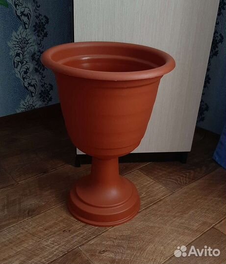 Кашпо напольное