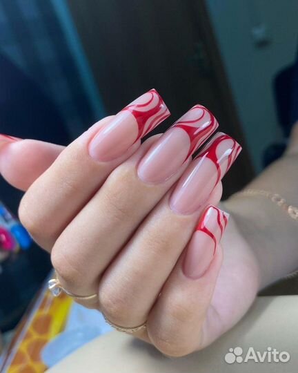 Нужна модель на маникюр