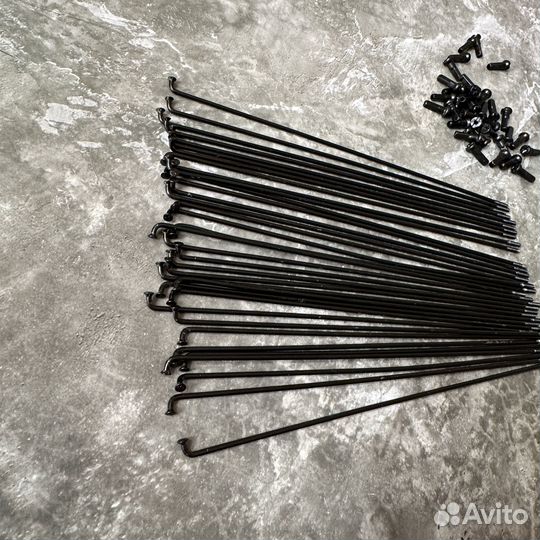 Спицы и нипеля на переднее колесо 186mm
