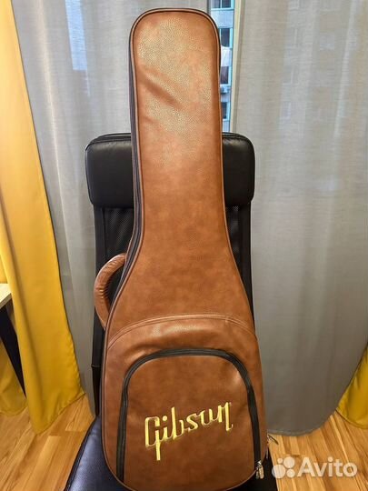 Фирменный чехол для гитары Gibson