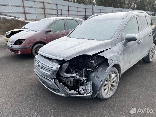 Накладка на порог (наружная) правая Ford Kuga 2.0