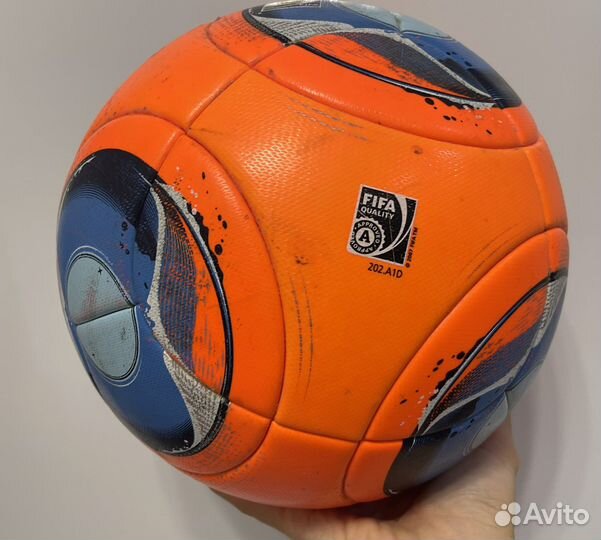 Футбольный мяч adidas оригинал