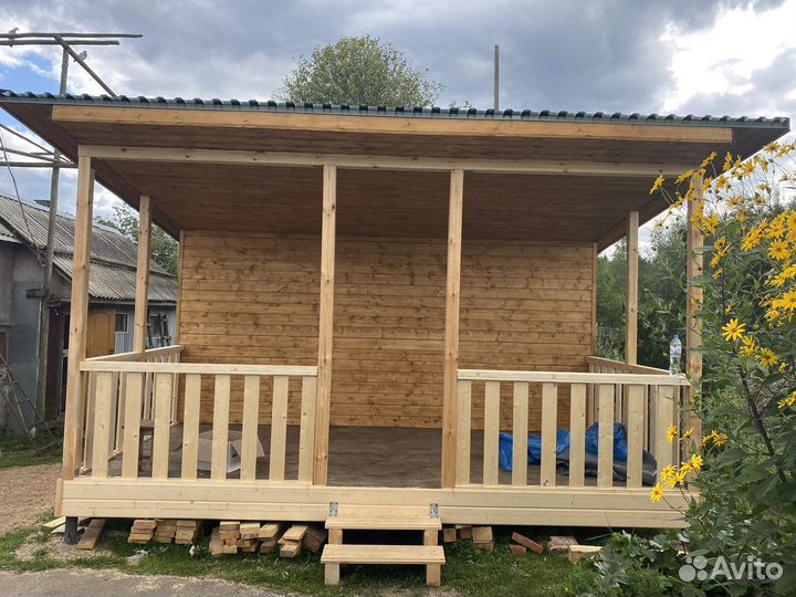 Бригада строителей