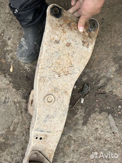 Подрамник задний lancer 9 цедия 4WD