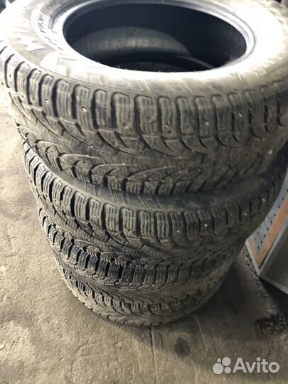 Pirelli Winter Carving Edge 215/70 R16