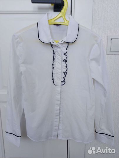 Школьная форма. Сарафан и 2 блузки