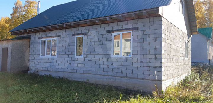 Коттедж 176 м² на участке 9 сот.