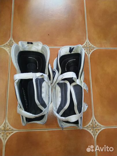 Щитки хоккейные детские Bauer Nexus