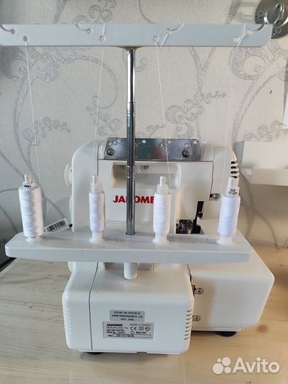 Швейная машина Janome My Lock 714