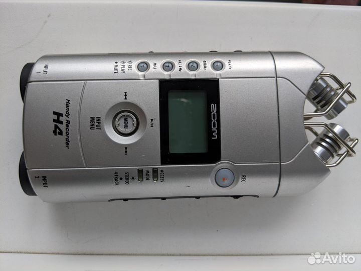 Портативный рекордер zoom h4