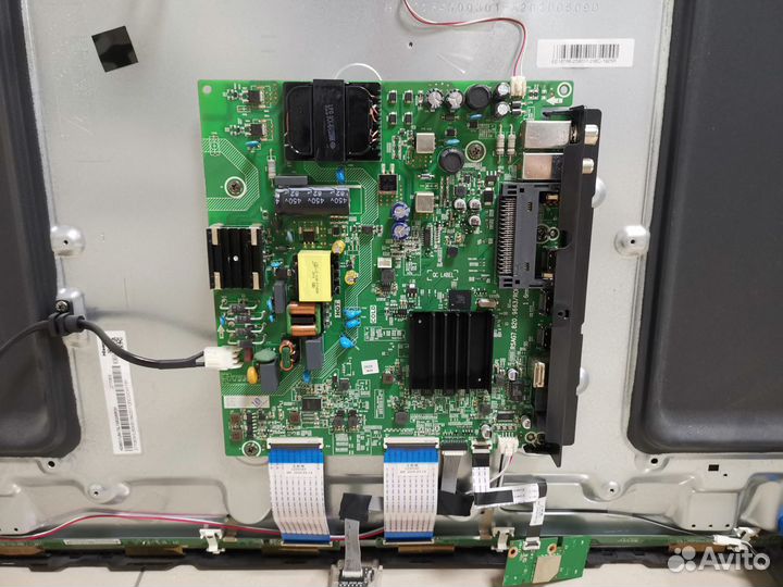 Телевизор Dexp U55F8000H (Разбор)(По запчастям)