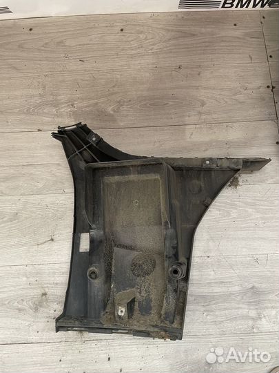 Крепление левое/правое заднего бампера BMW F06